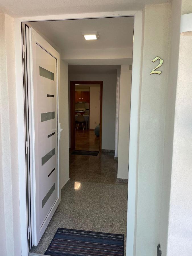 Apartmani Rozi 우마그 외부 사진