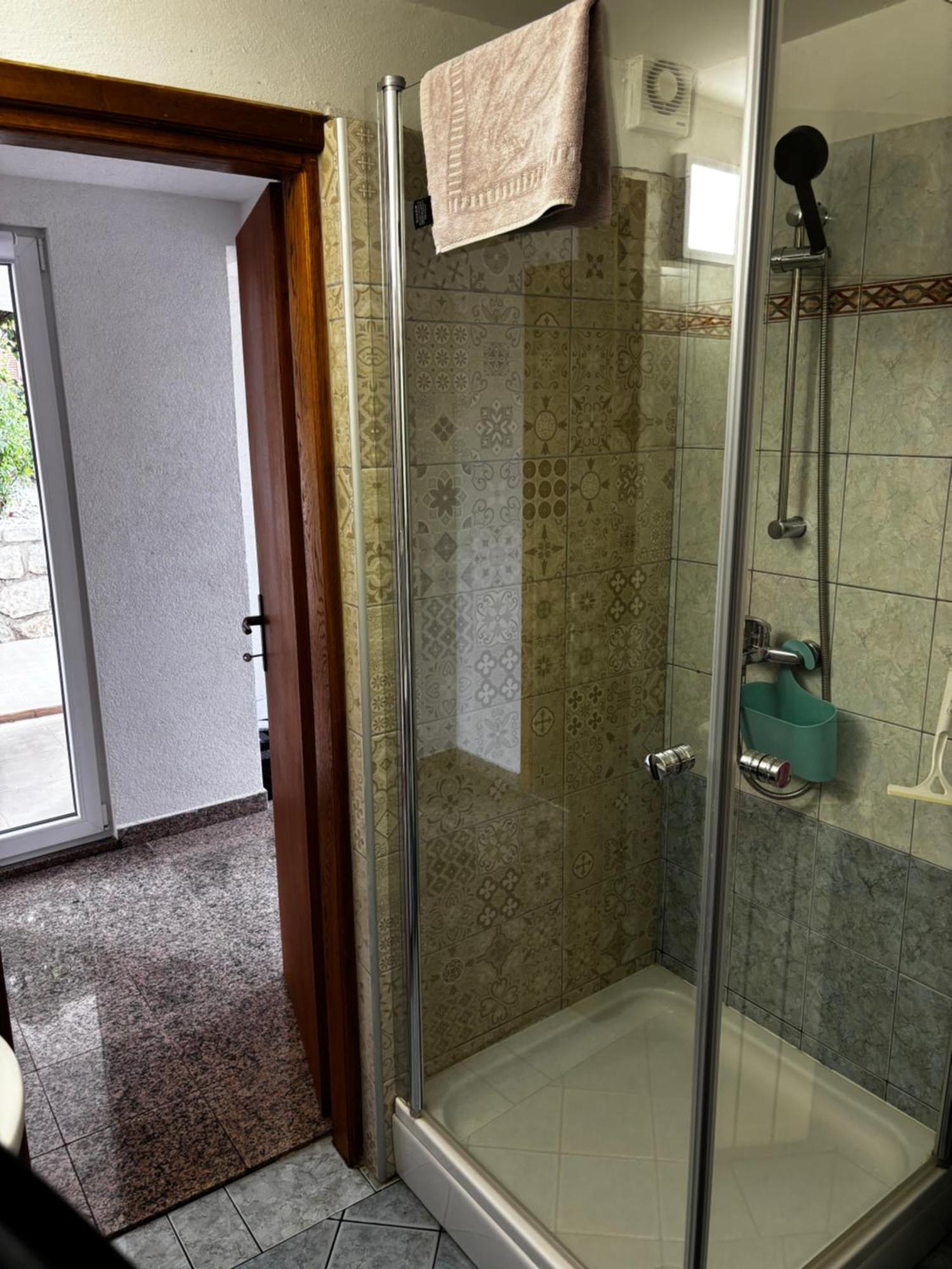Apartmani Rozi 우마그 외부 사진