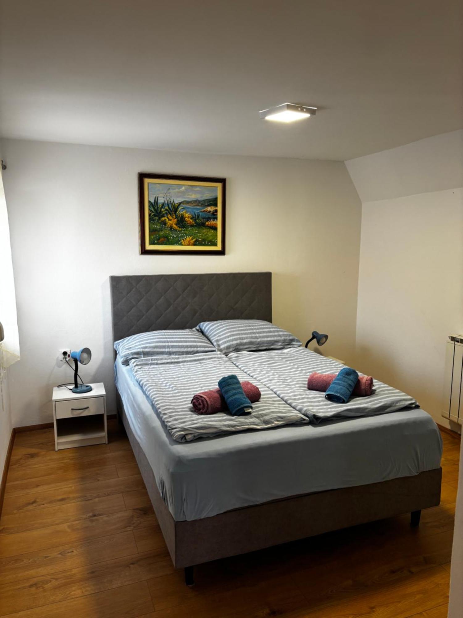 Apartmani Rozi 우마그 외부 사진